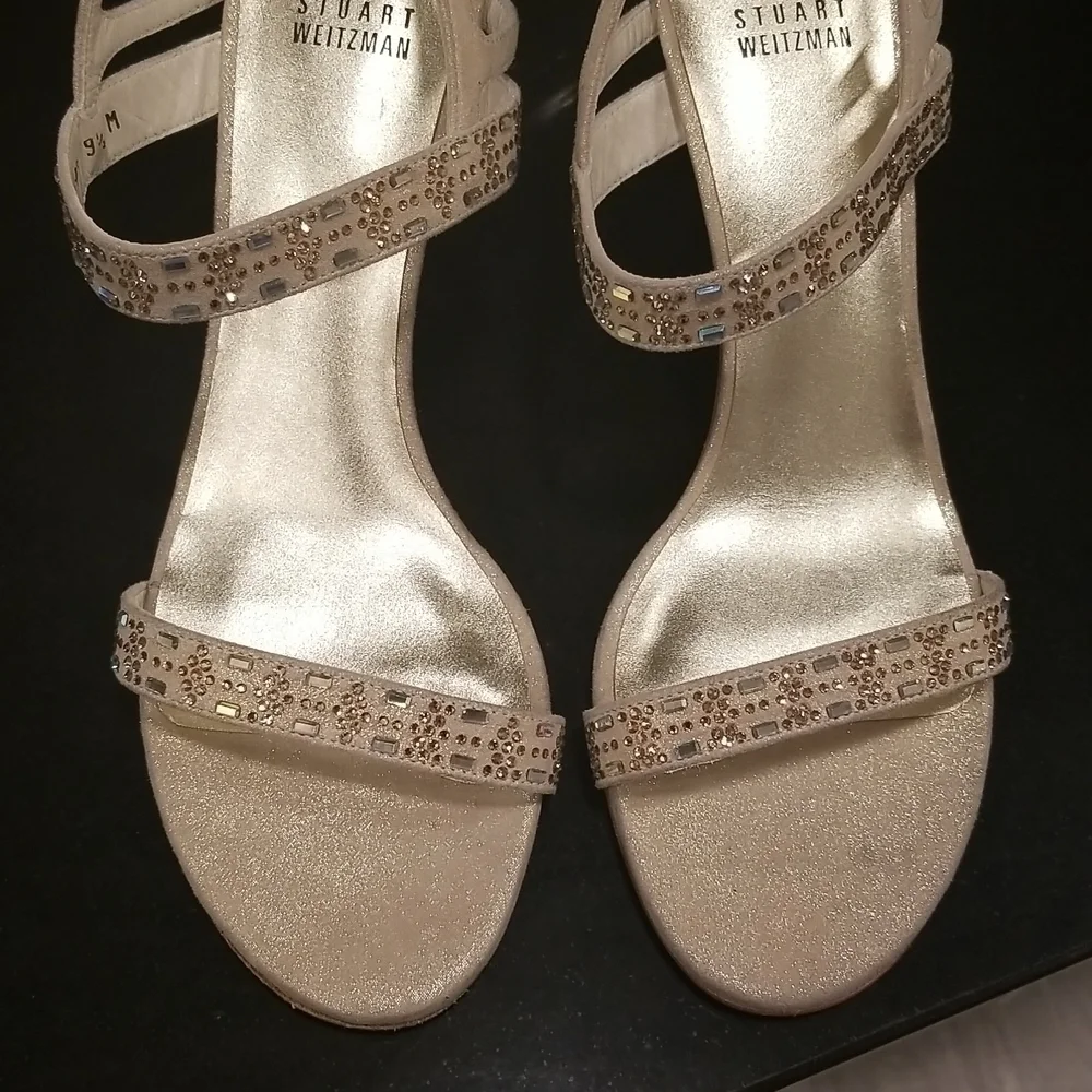 💕STUART WEITZMAN💕 Fireplace Sandal Ankle Strap Heels Light Gold Jewels 9.5